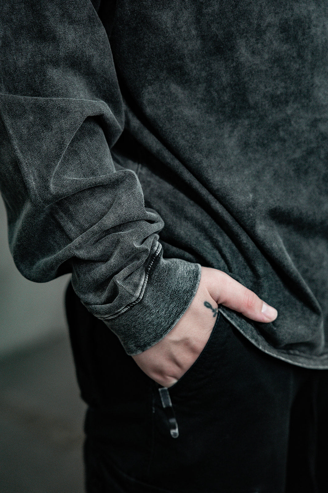 Death Lily Vintage Long-Sleeve